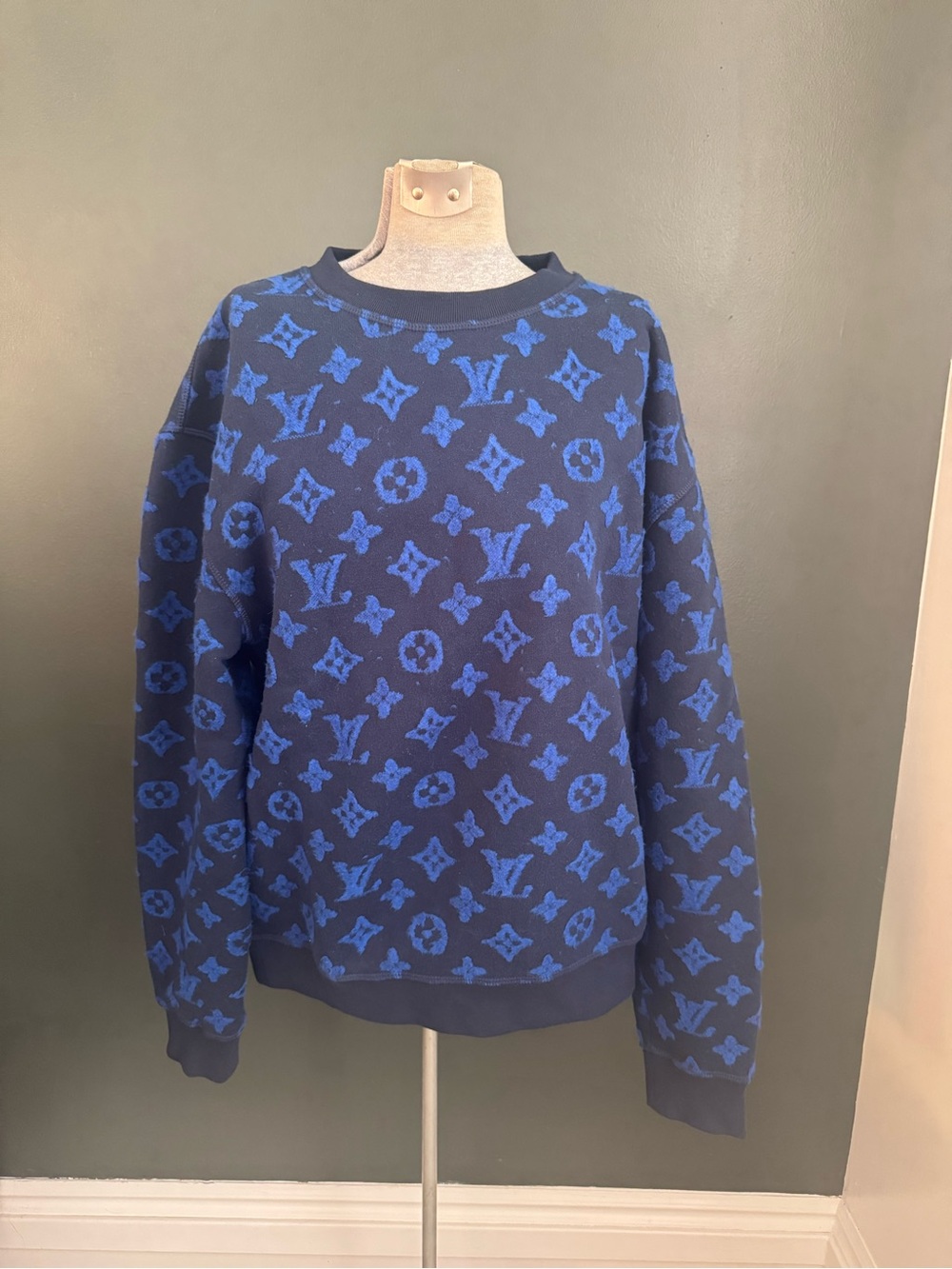 Louis Vuitton Navy and Royal Blue Jacquard Monogram Crewneck Sweater - Picture 2 of 8